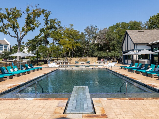 The Michael At Presidio apartments — community photo - The Michael At Presidio