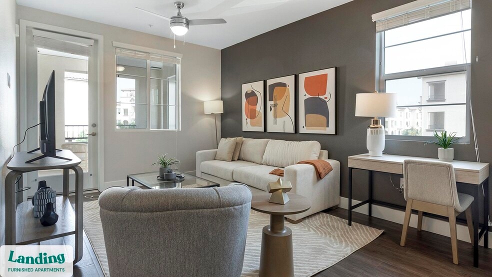 Primary Photo - 455-467 SW Longview Blvd