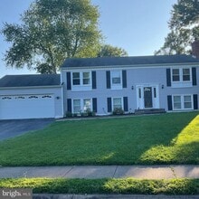 Building Photo - 2636 Armada St