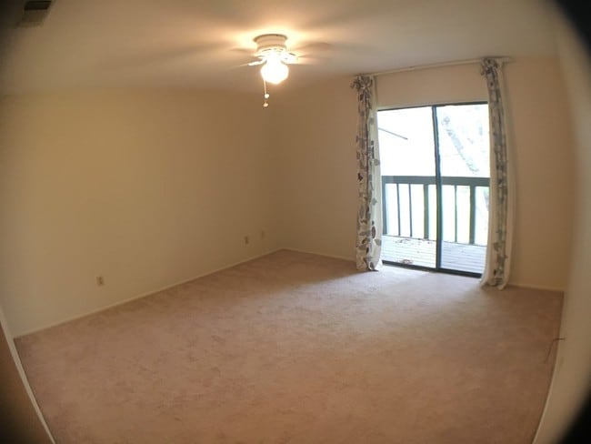 Building Photo - 1905 West Ln