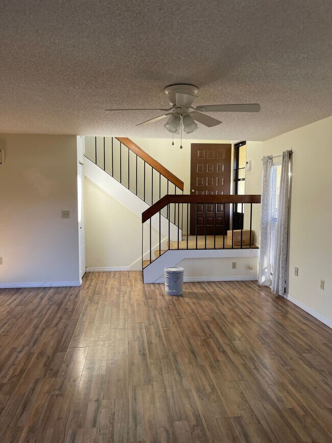 Building Photo - Limited Time Offer – Sign a lease on or be...