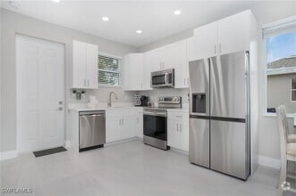 Building Photo - 26951 N Riverside Dr