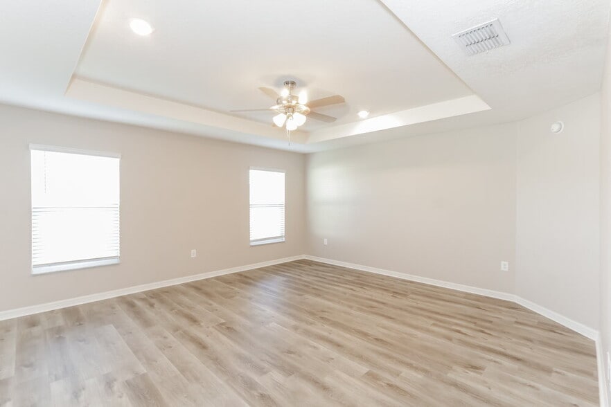 Building Photo - 2037 Harvest Landing Cir