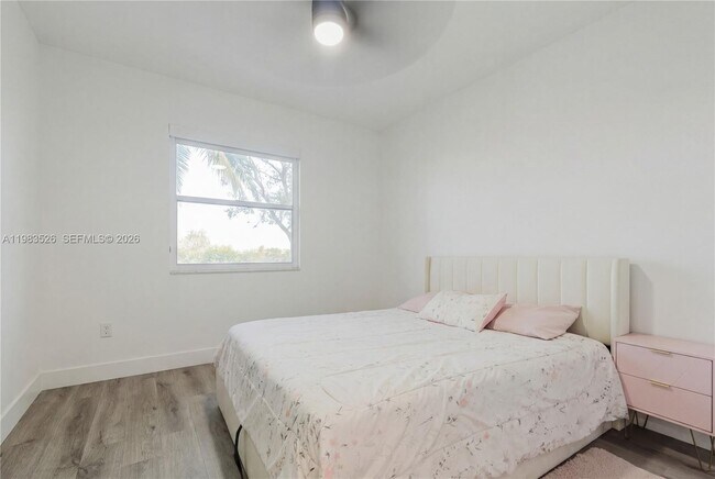 Building Photo - 12735 SW 49th Ct