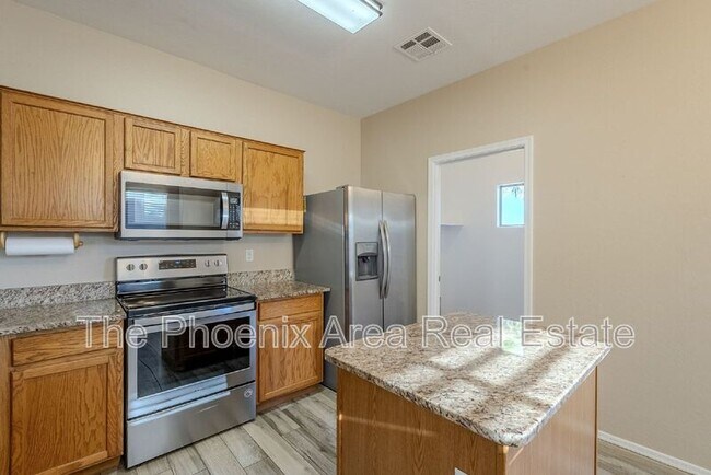 Building Photo - 29189 N Shannon Dr
