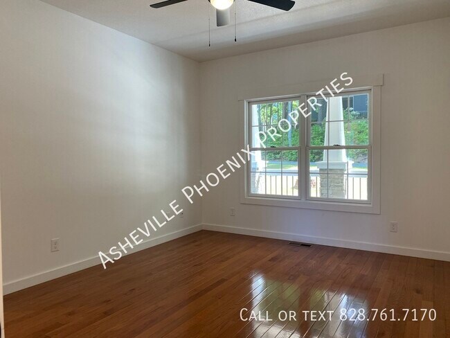 Building Photo - 426 Shadow Wood Dr