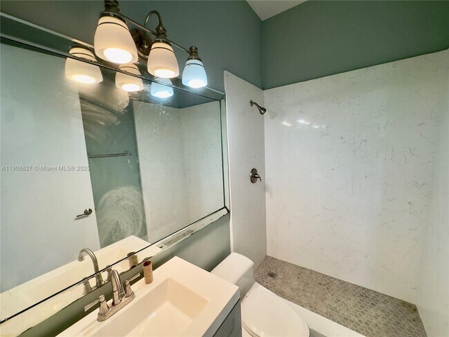 Building Photo - 3728 NE 208th Terrace