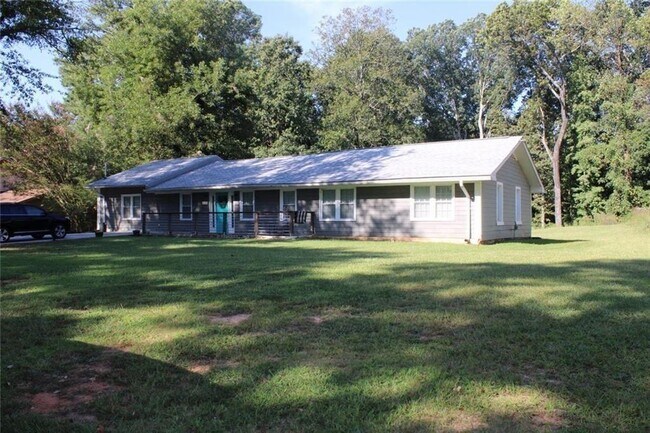 Building Photo - 4495 Kent Rd