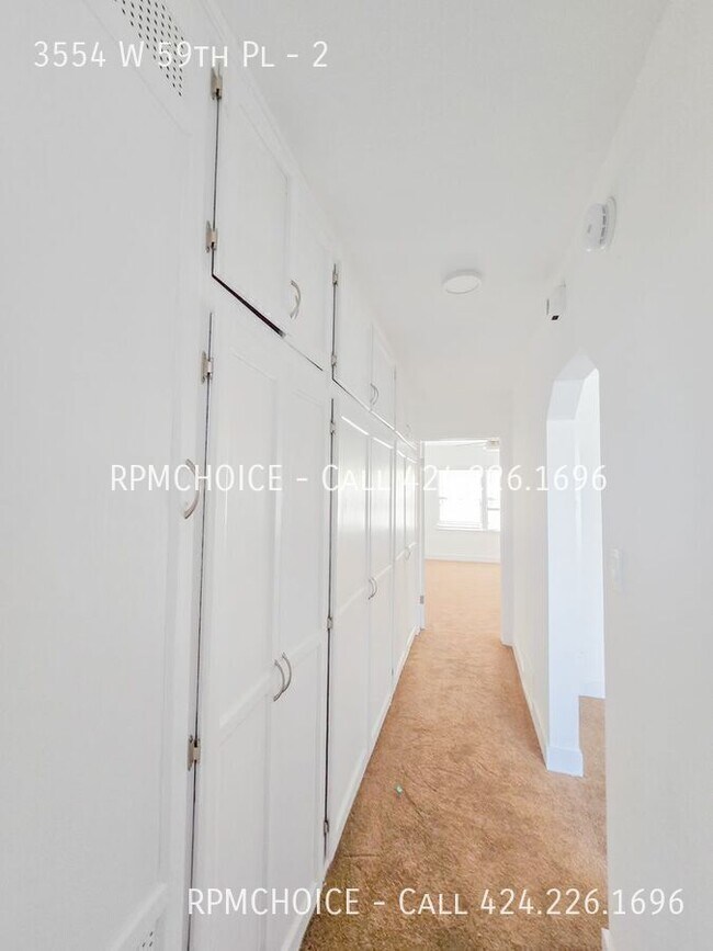 Building Photo - 3554 W 59th Pl