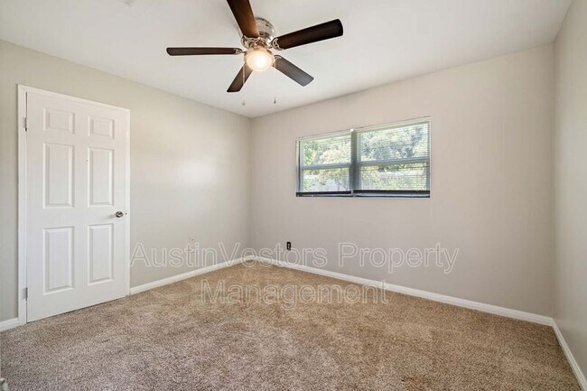 Building Photo - 2502 Cypress Ln