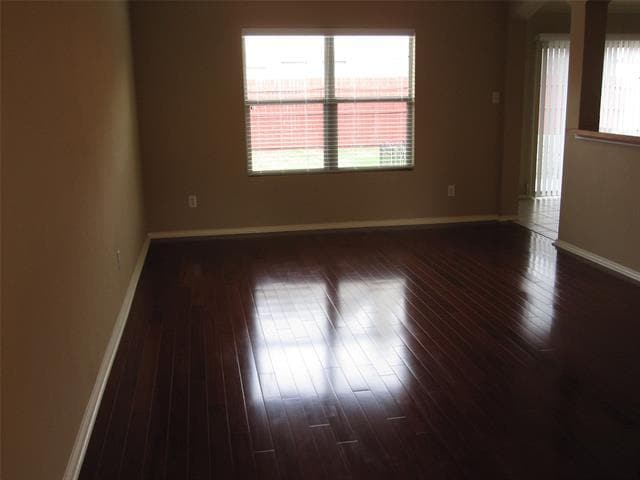 Building Photo - 609 Twin Knoll Dr