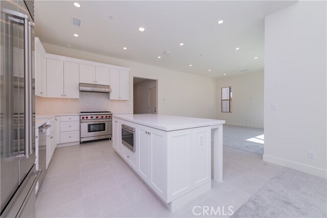 Building Photo - 120 Rimstone