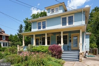Building Photo - 44 Markham Rd