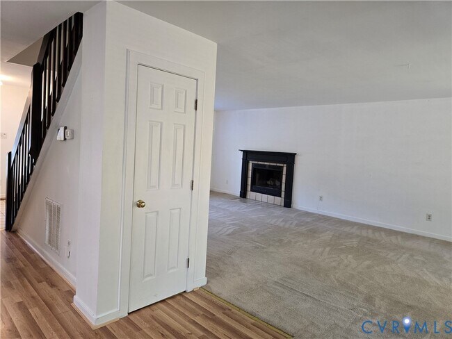 Building Photo - 5716 Saddle Hill Dr