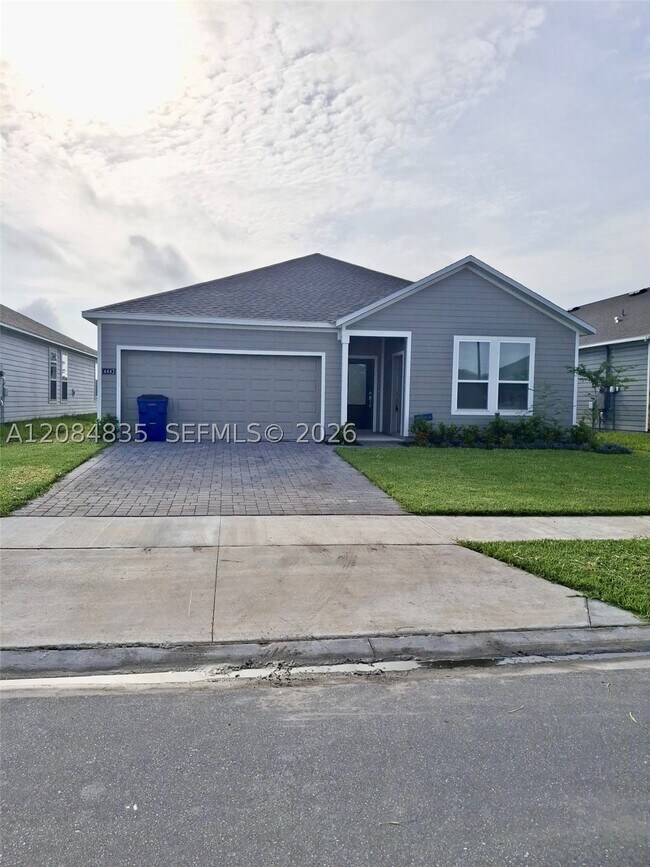 Building Photo - 4443 Vibernum Ave