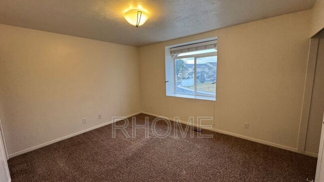 Building Photo - 6925 Florentine Way