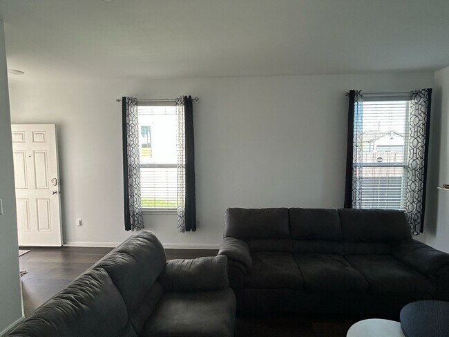 Building Photo - 17630 Chisel Plow Dr