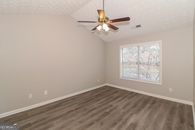 Building Photo - 4022 Paloverde Dr