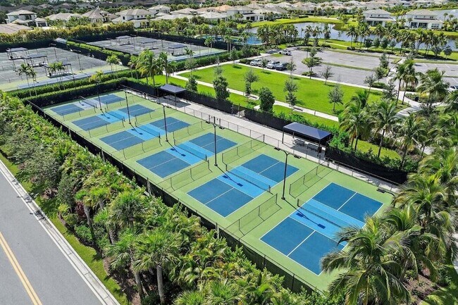 Building Photo - 9124 Coral Isles Cir