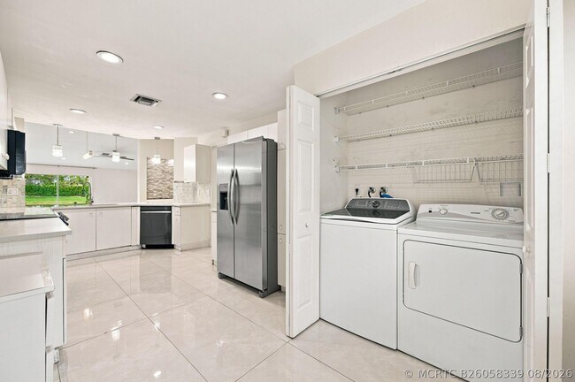 Building Photo - 1590 Orion Ln