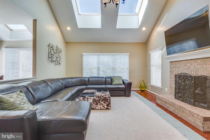 Building Photo - 10857 Hunter Gate Way