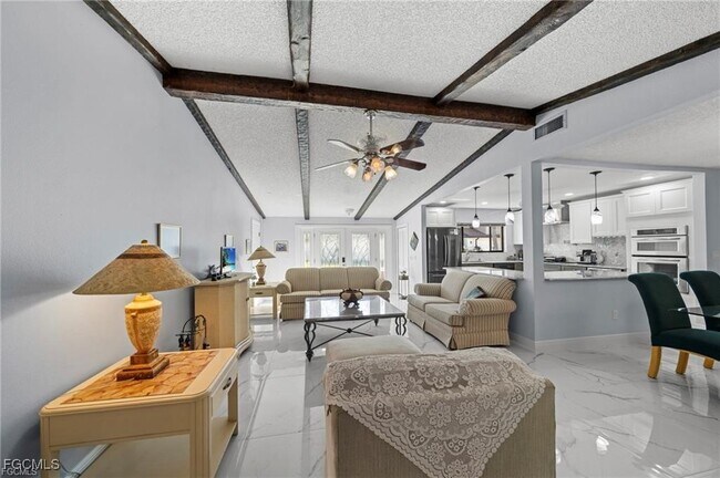 Building Photo - 11650 Pointe Cir