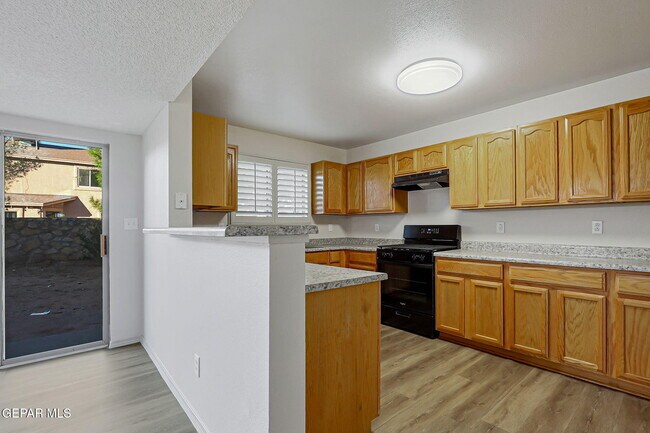 Building Photo - 14309 Pacific Point Dr