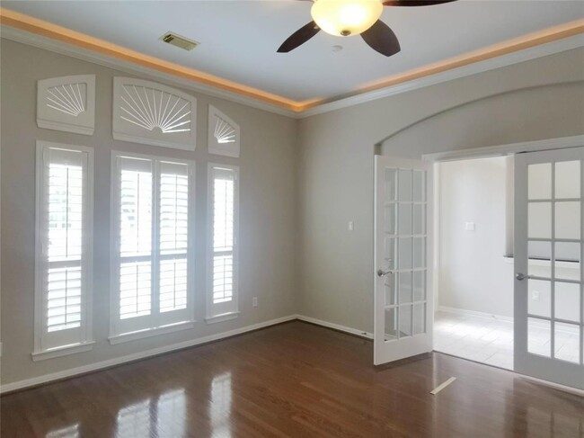 Building Photo - 2911 Weatherford Ct