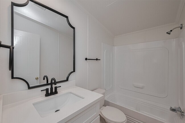 Building Photo - 16282 Wild Oak Ln