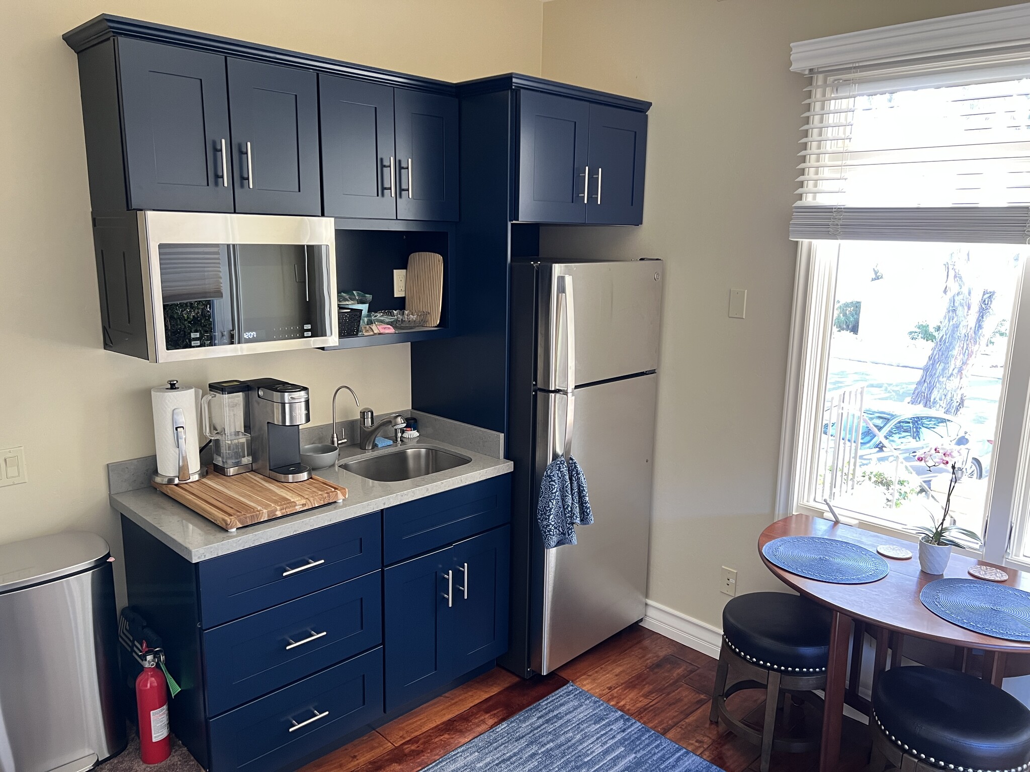 Building Photo - 1318 San Rafael Ave