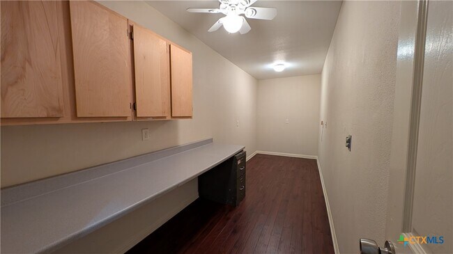 Building Photo - 208 Bonner St