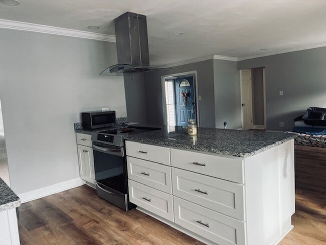 Building Photo - 1101 Warner Hall Dr