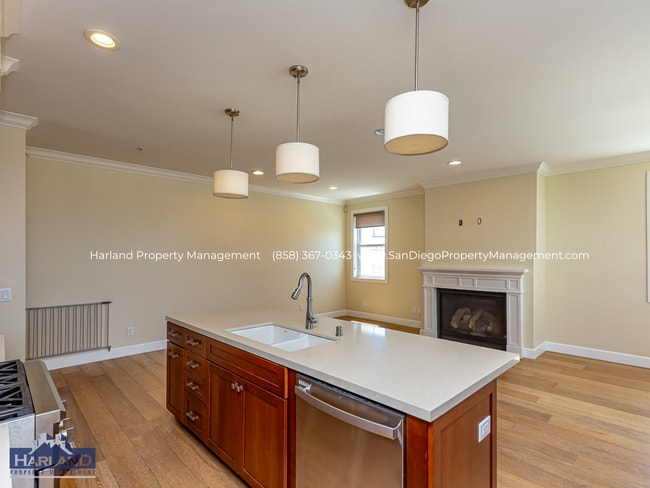 Building Photo - 7726 Ivanhoe Ave