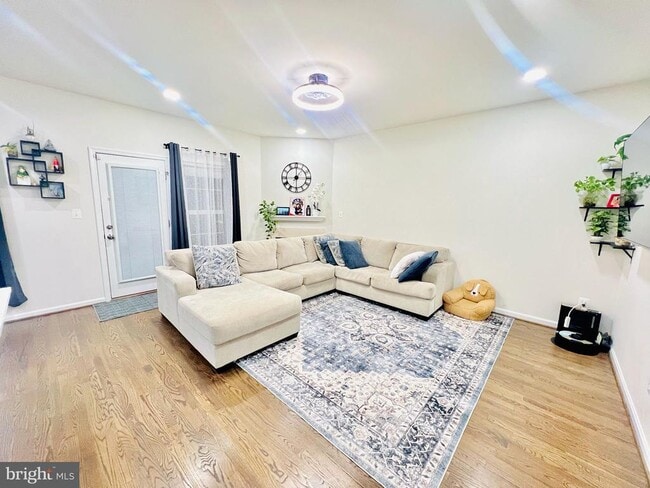 Building Photo - 25172 Fluvial Terrace