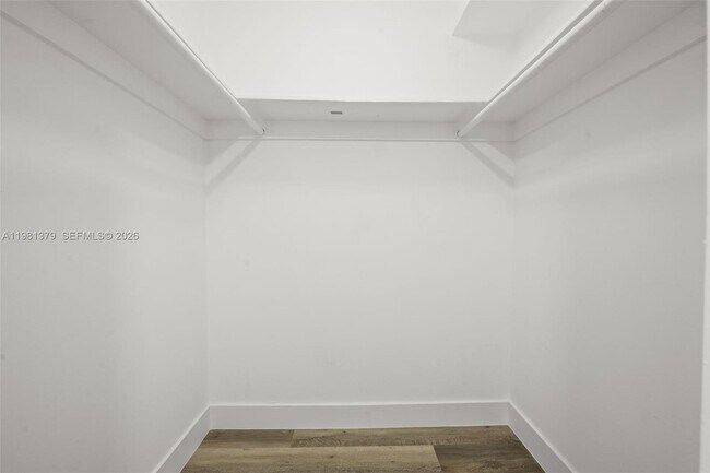 Building Photo - 8107 SW 72nd Ave