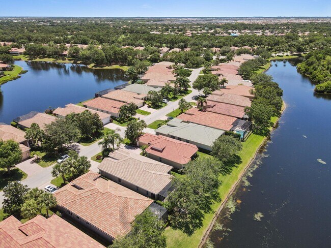 Building Photo - 9220 Short Chip Cir