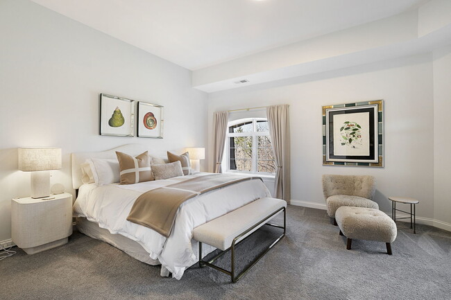 Building Photo - 1800 Amberley Ct