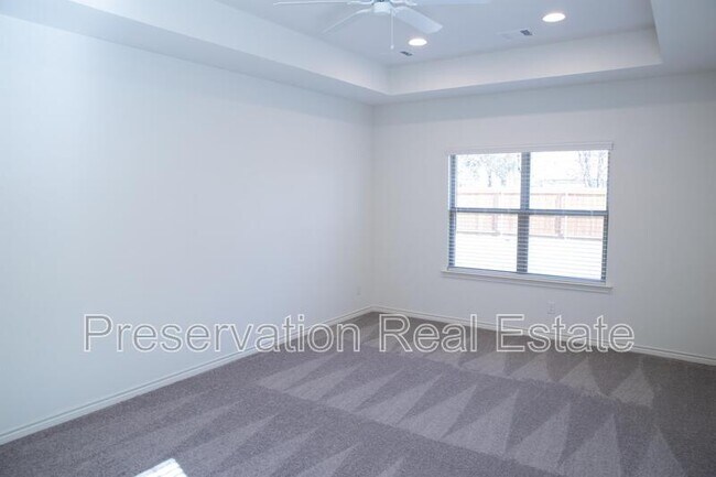 Building Photo - 2925 Gordon Ave