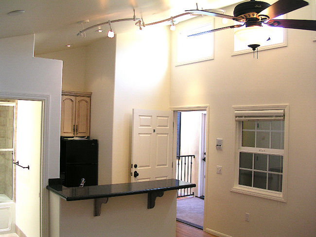Primary Photo - 247 Broadway St