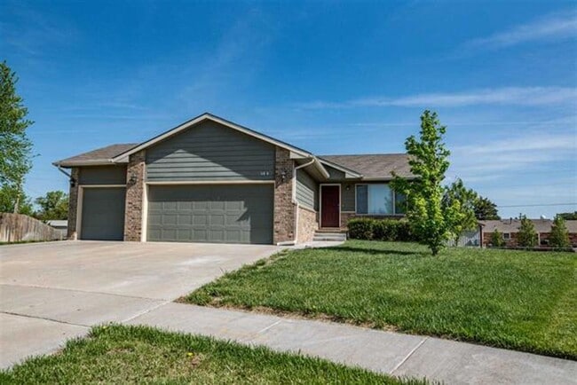 Building Photo - 11818 W Wilkinson Ct