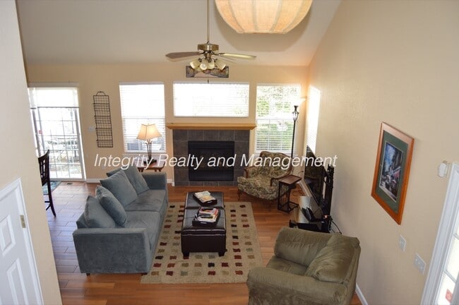 Building Photo - 12664 E Harvard Cir