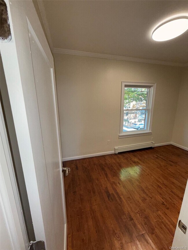 Building Photo - 1519 Roselle St