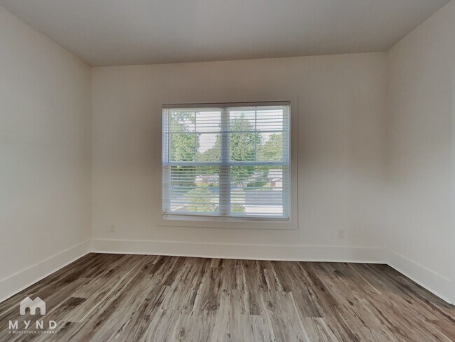 Building Photo - 1411 Walton Rd