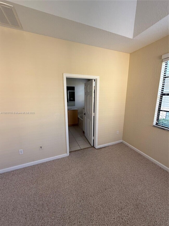 Building Photo - 1760 SW Via Rossa