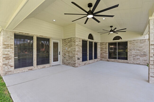 Building Photo - 29819 S Legends Village Cir