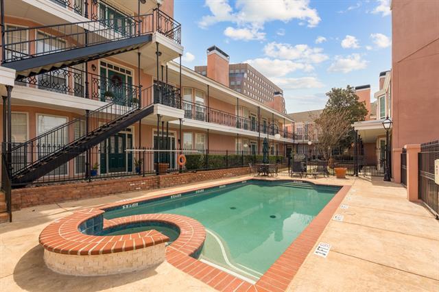 Building Photo - 3208 Cole Ave