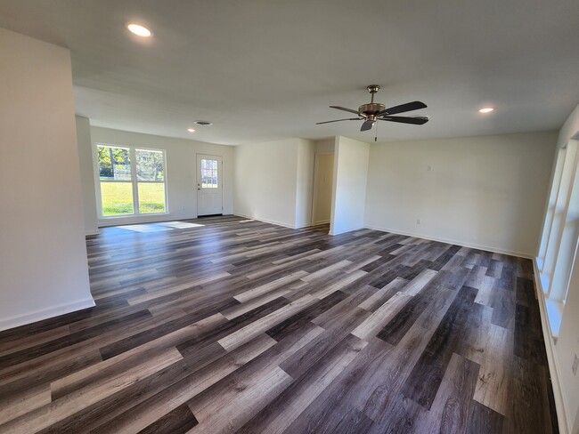 Livingroom to dining area - 12097 Pendarvis Ln