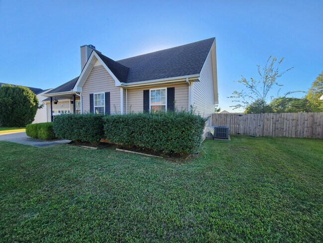 Building Photo - 4028 Challis Dr