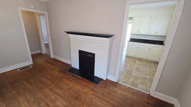 Building Photo - Olympia