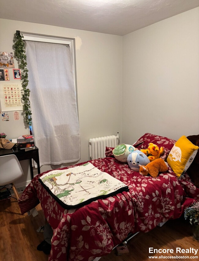 Building Photo - 224 Hanover St